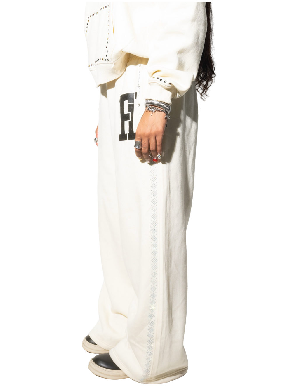 CRÈME GEMSTONE SWEATS