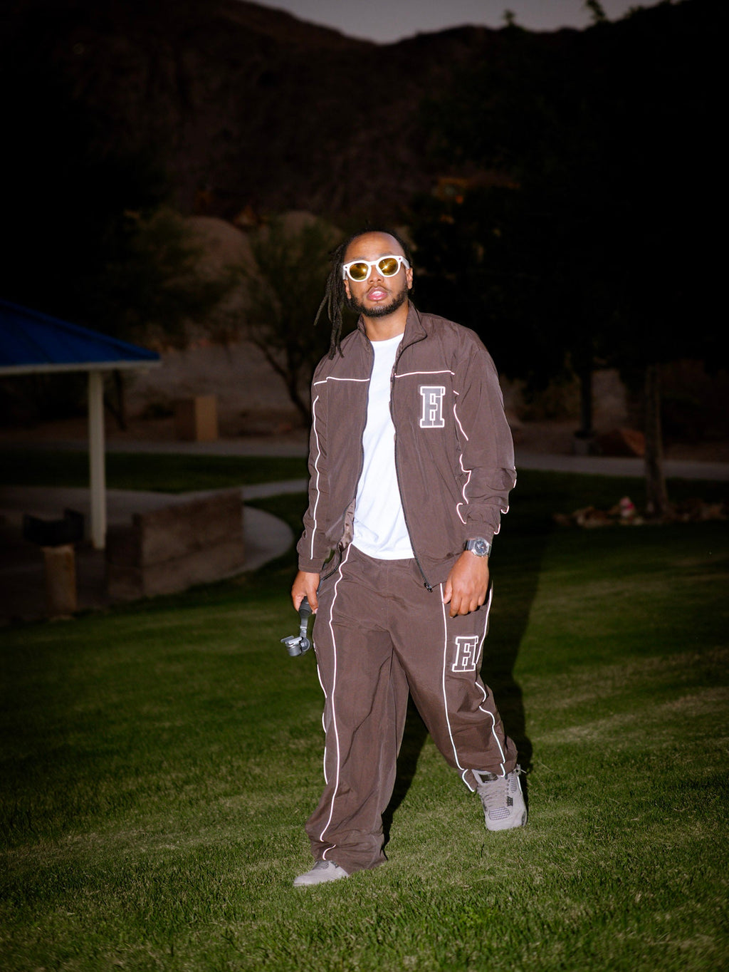 Essential Windbreaker Jacket Brown