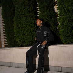 Essential Windbreaker Tracksuit Black view 6