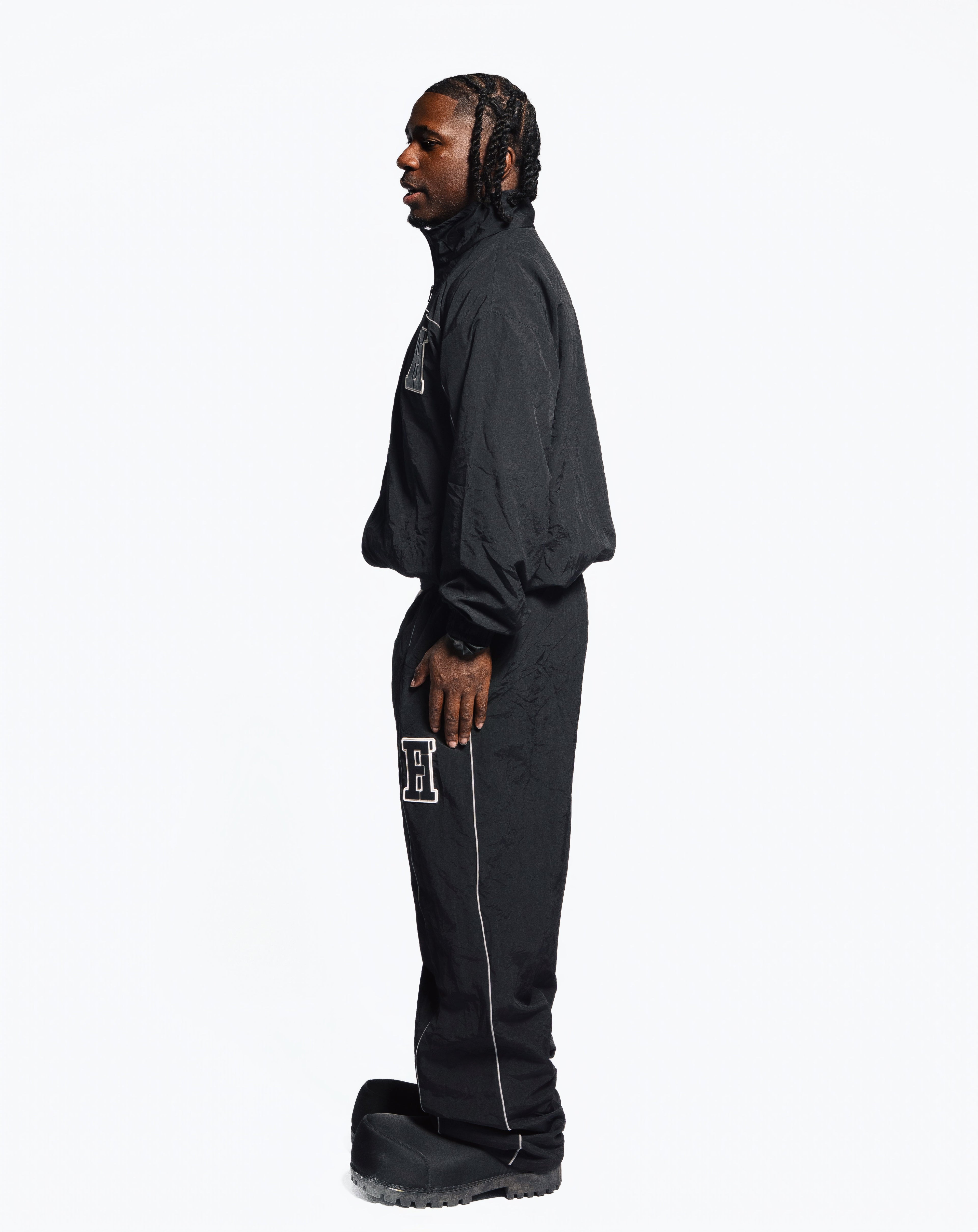 Essential Windbreaker Pants Black