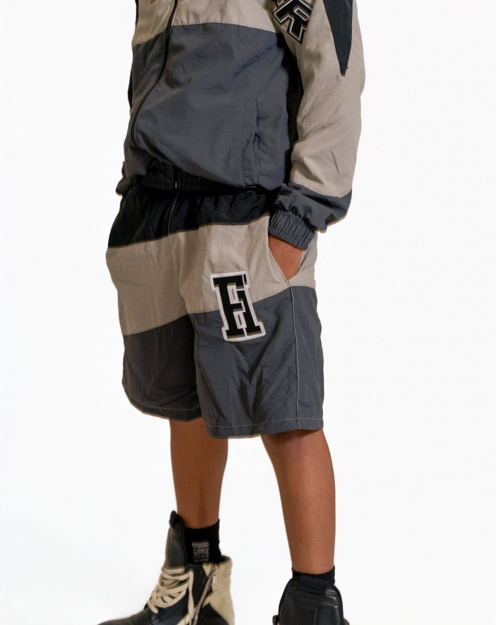 Forever Windbreaker Black & Grey
