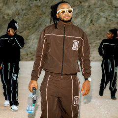 Essential Windbreaker Tracksuit Brown view 4