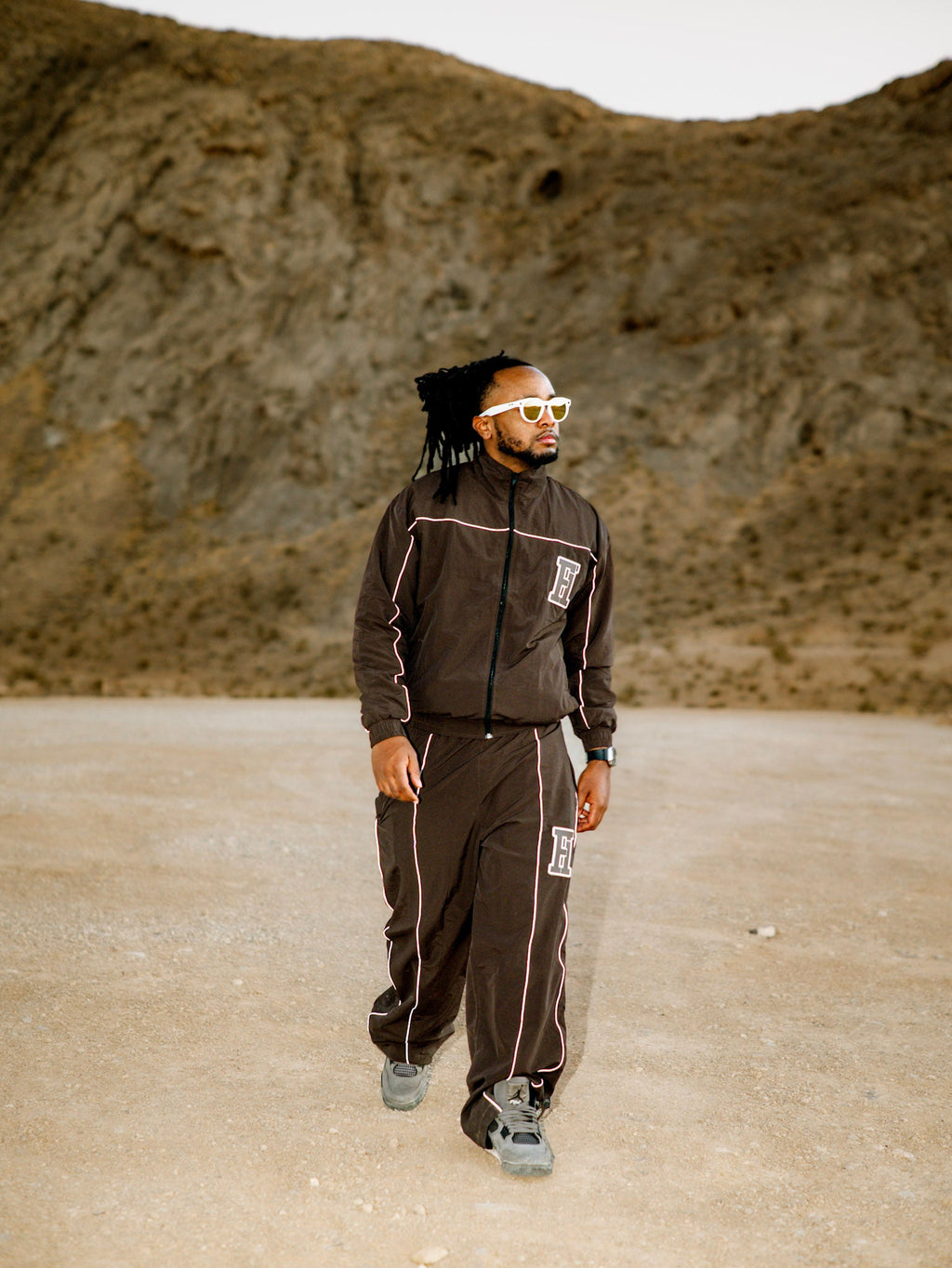 Essential Windbreaker Pants Brown