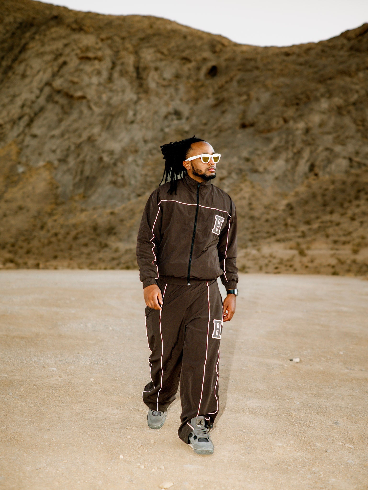 Essential Windbreaker Pants Brown
