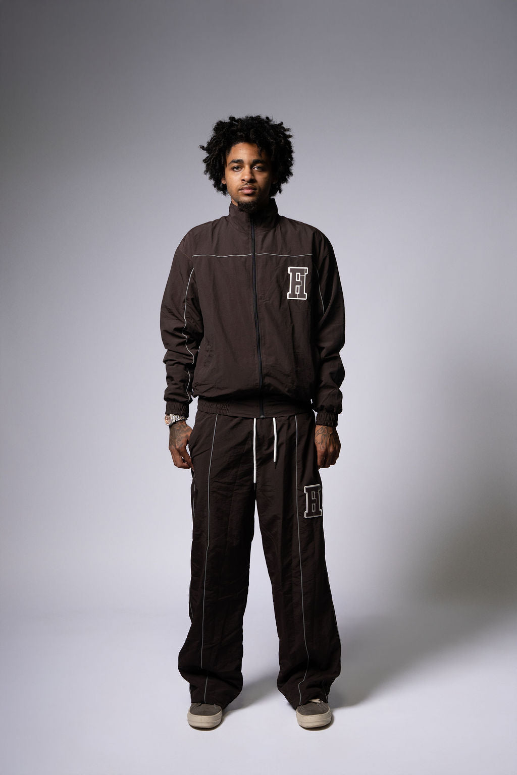 Essential Windbreaker Jacket Brown