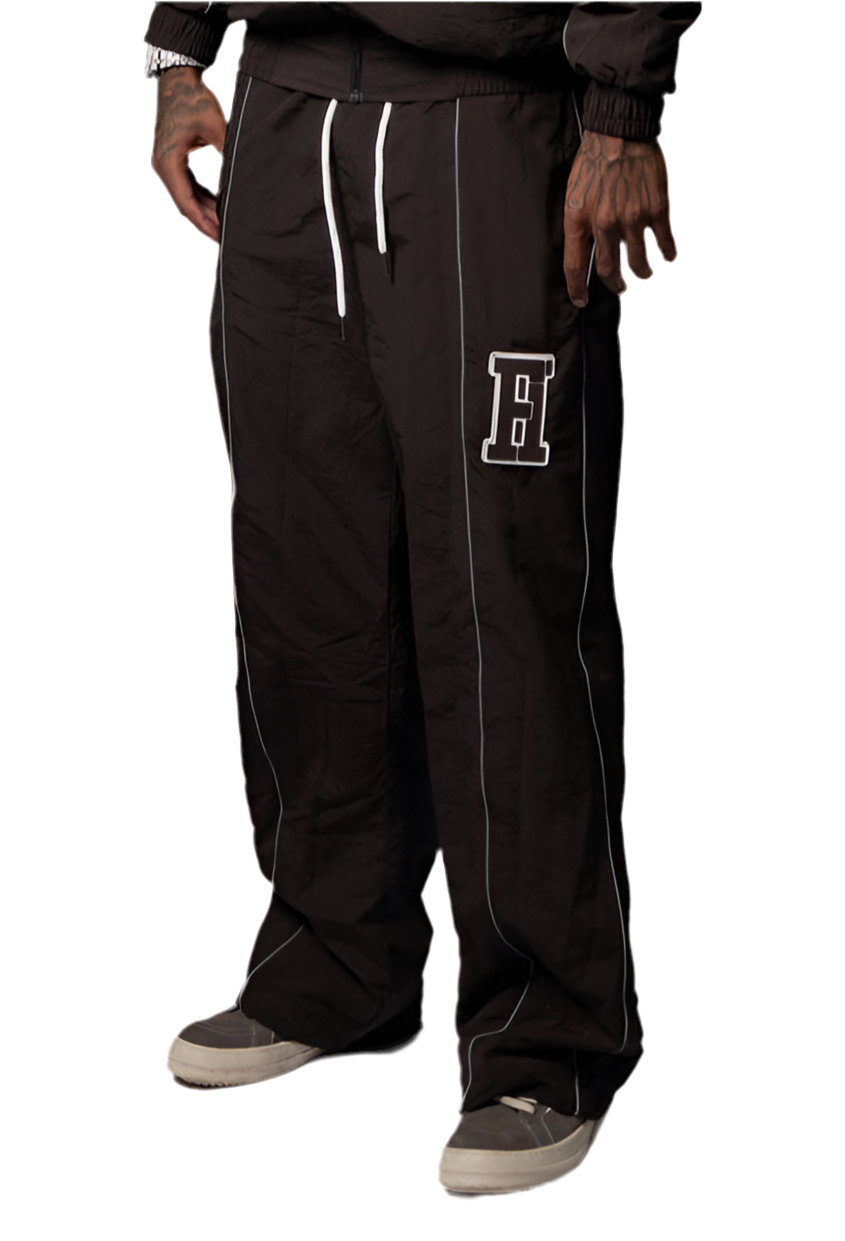 Essential Windbreaker Pants Brown